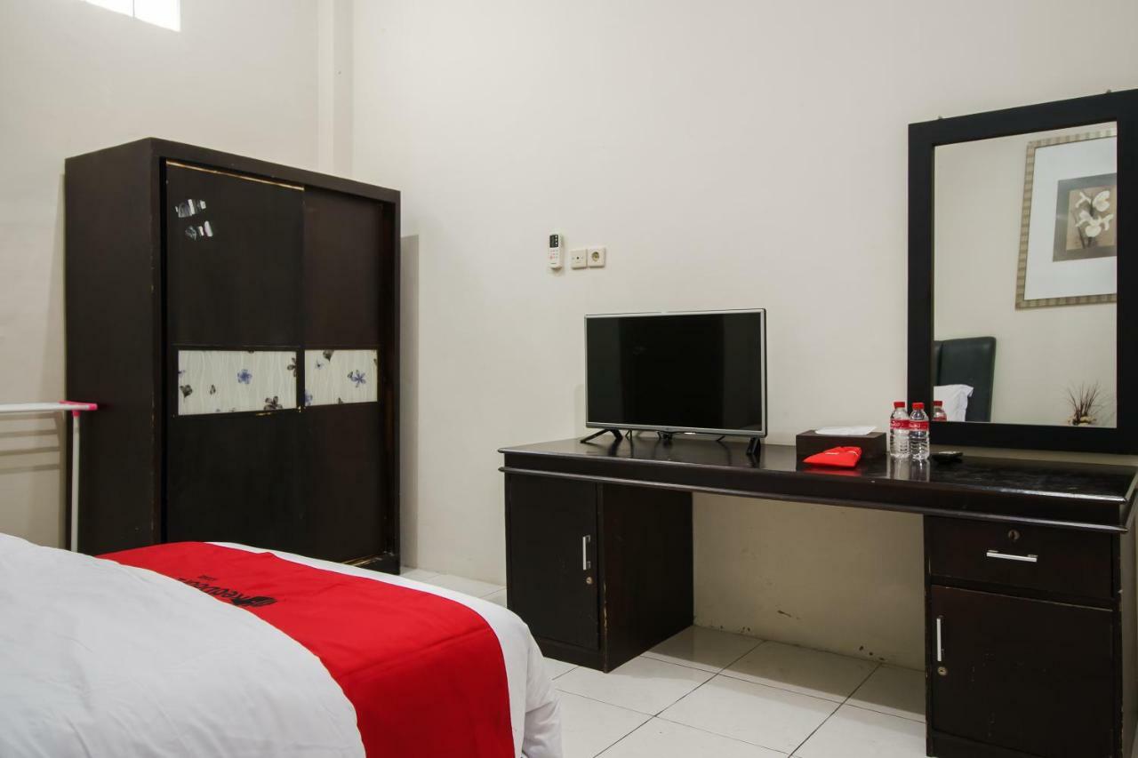 Reddoorz Syariah Near Fort Marlborough Bengkulu Exterior photo